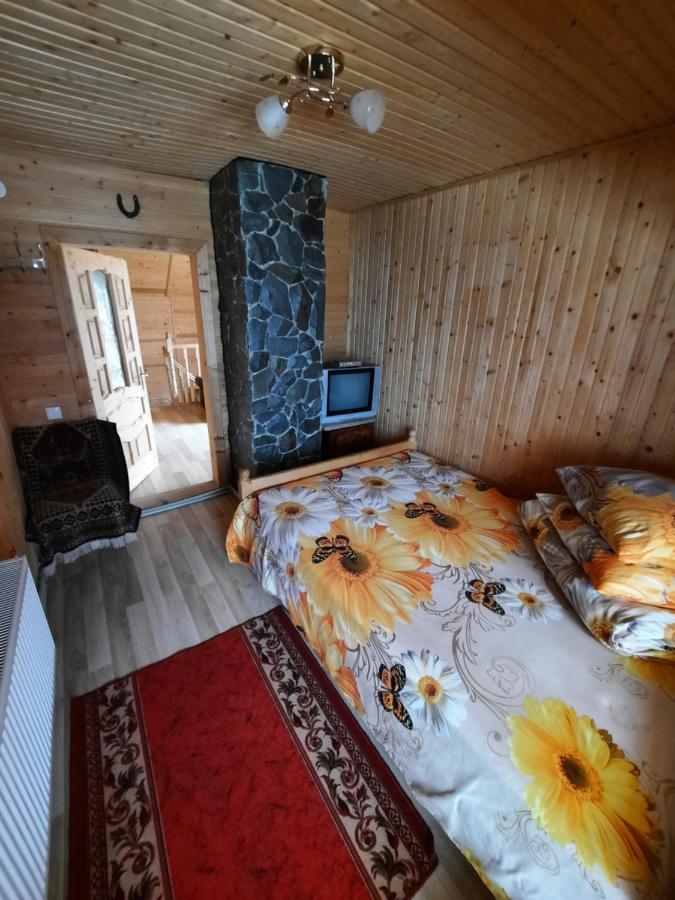 Гостинний Двір Матійчуків Villa Vorochta Exteriör bild
